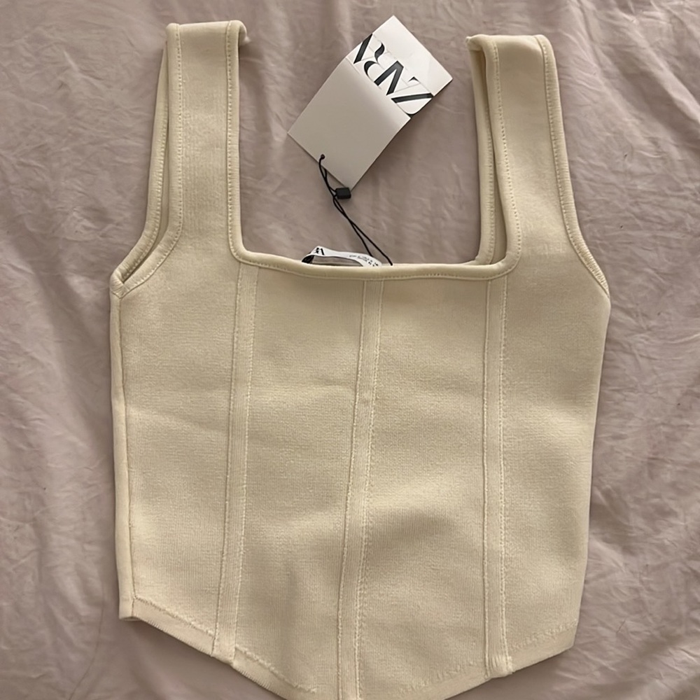 NEW WITH TAG- Zara knit crop top